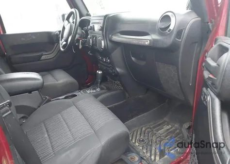 2012 Jeep Wrangler Unlimited Sport z USA, uszkodzony, nr VIN 1C4HJWDG3CL283605